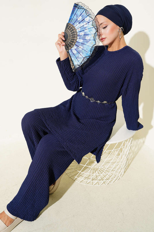 Zweiteiliger Seersucker-Anzug mit Rundhalsausschnitt, Marineblau