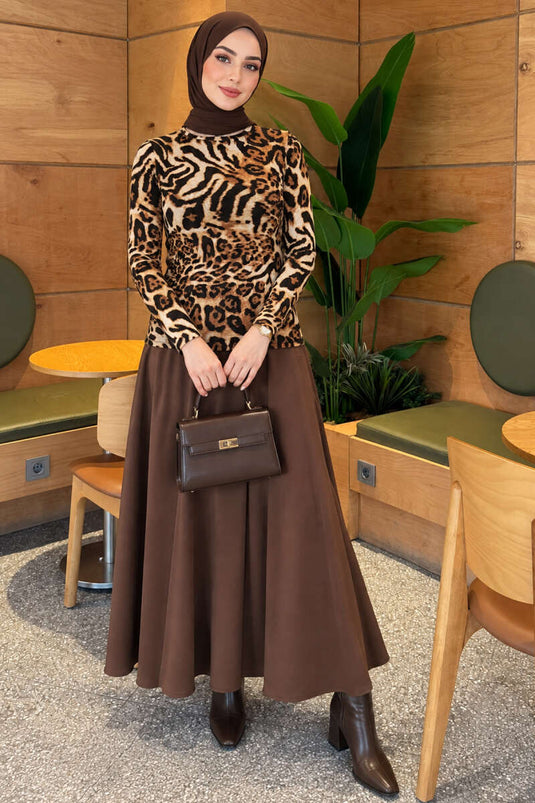 Camel Leopard Print Bicycle Neck Blouse