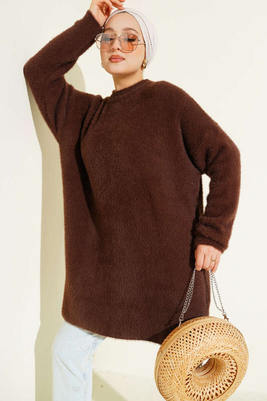 Pull Marron À Col Rond Avec Détail Barbe