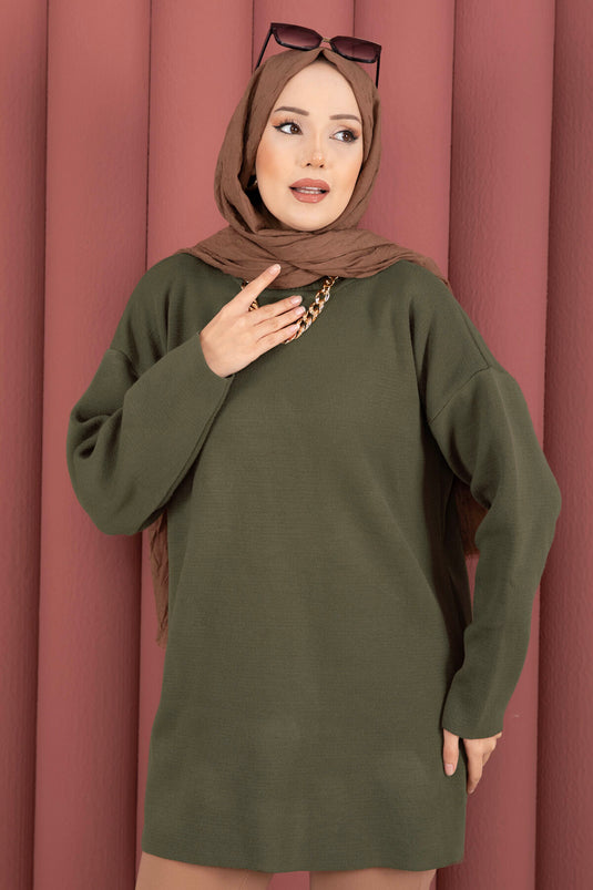 تونيك تريكو فضفاض بياقة دائرية باللون الأخضر الزيتوني