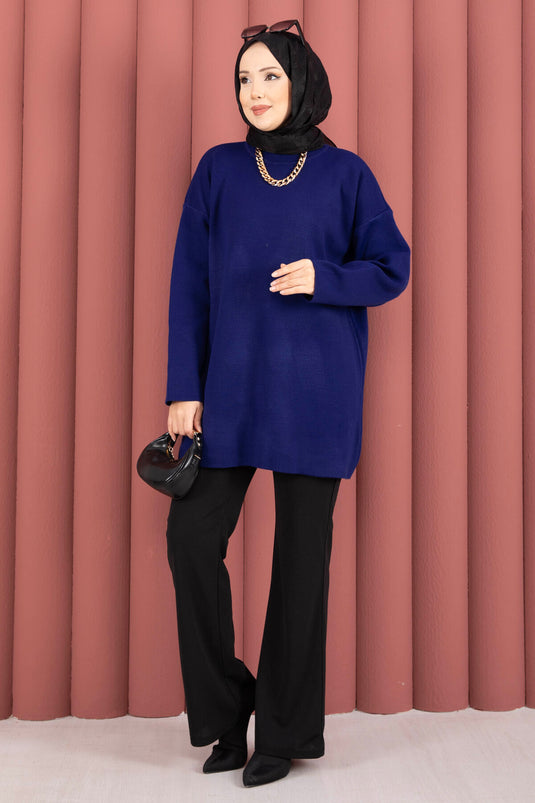 تونيك تريكو فضفاض بياقة دائرية باللون الأزرق الداكن