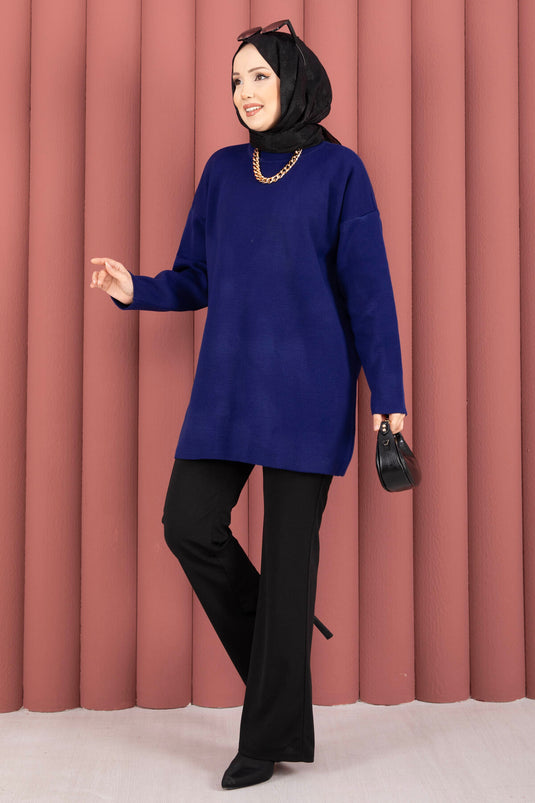تونيك تريكو فضفاض بياقة دائرية باللون الأزرق الداكن
