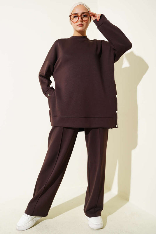 Bisiklet Yaka Yanları Metal Düğmeli İkili Takım Kahve