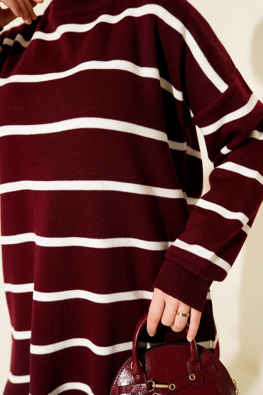 Stricktunika mit Rundhalsausschnitt, horizontal gestreift, burgunderrot