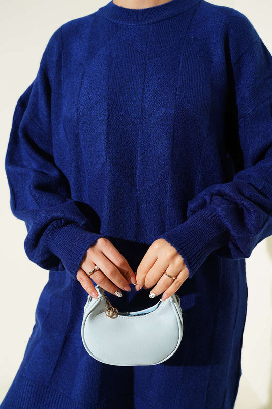 Tunique en maille douce à col rond et fentes latérales bleu marine