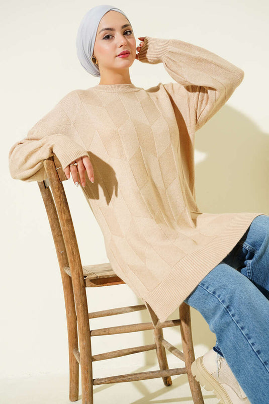 Tunique en maille douce à col rond et fentes latérales, couleur latte