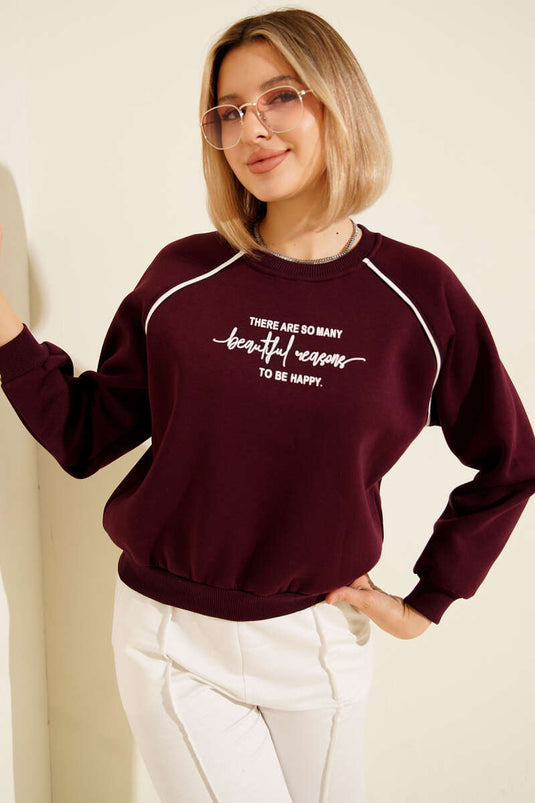 سويت شيرت بثلاثة خيوط مع تفاصيل حواف، لون برقوقي