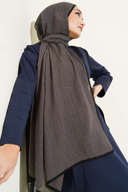 Châle en mousseline à bordure fumée