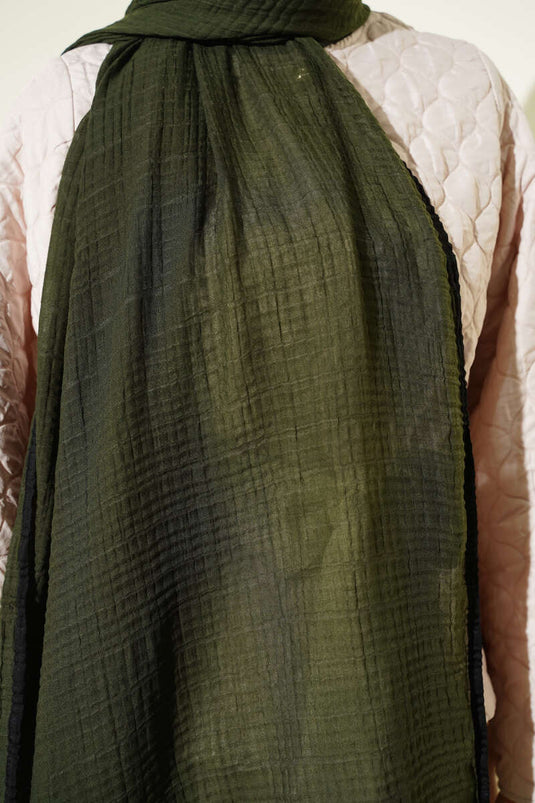 Châle en mousseline à bordure, vert camouflage