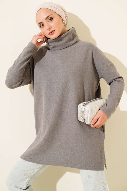 سترة كشمير رمادية بياقة عالية مضلعة