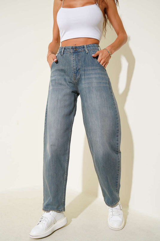 بنطلون جينز واسع الساقين، بلون القهوة