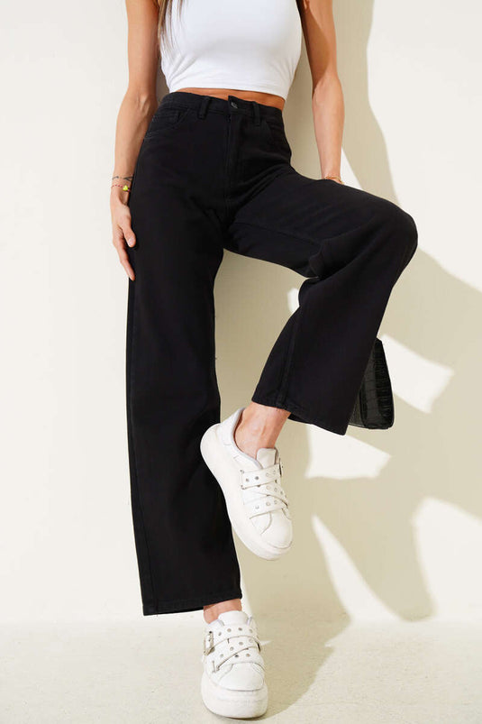 Jean noir décontracté à jambes larges