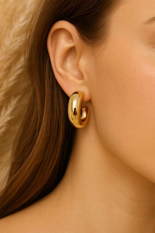 Boucles d'oreilles créoles en forme de tuyau doré