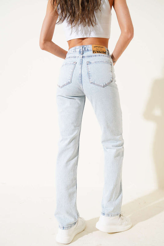 Pantaloni Basic in Jeans a Gamba Stretta Chiaro