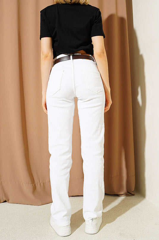 Pantalon en jean à jambe large avec ceinture écru