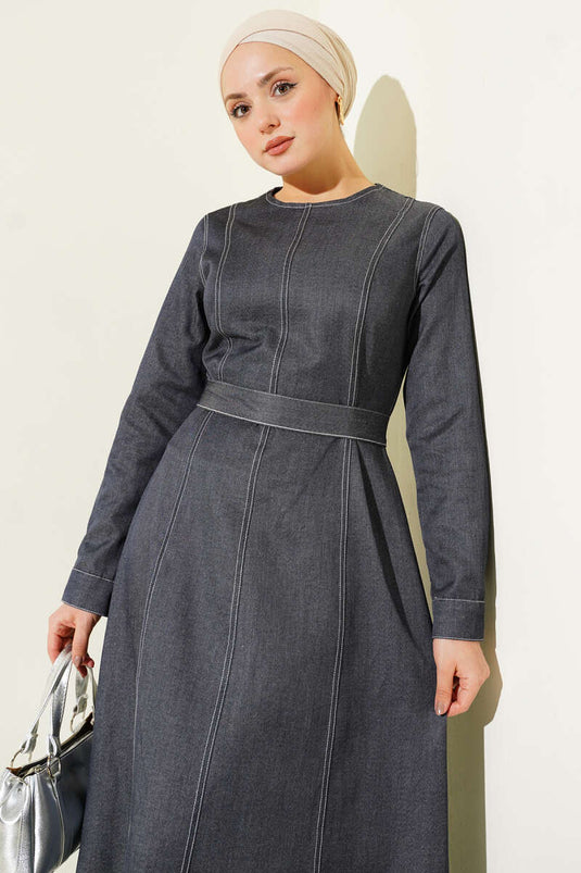 فستان جينز بتفاصيل درزات كاملة جينز