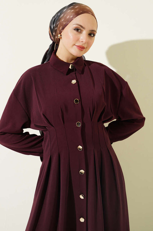 Robe cintrée à boutons sur toute la longueur, taille plissée, bordeaux