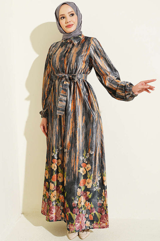 Samtdress Mit Knöpfen Und Muster In Rauchgrau