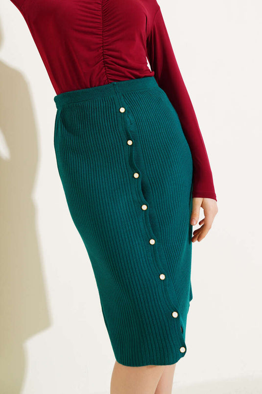 Jupe midi boutonnée en maille côtelée émeraude