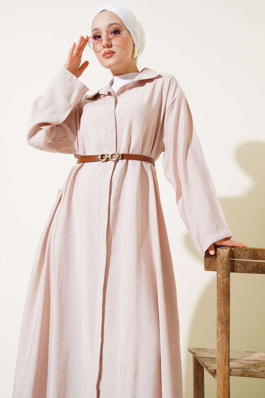 فستان أساسي بأزرار وحزام باللون البيج