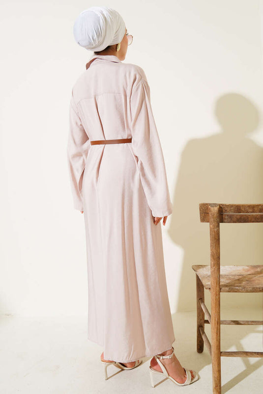 فستان أساسي بأزرار وحزام باللون البيج