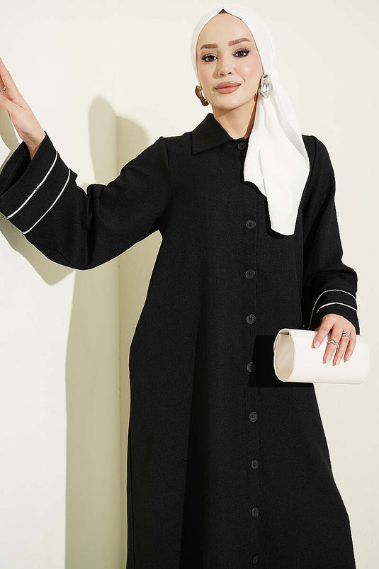 Abaya Nera Bottonata Con Maniche Decorate