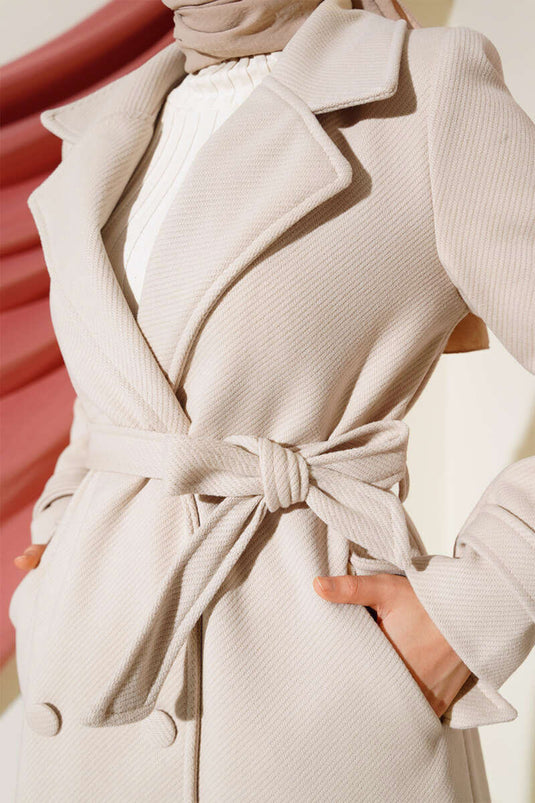 Manteau croisé en cachemire à boutons et pierres