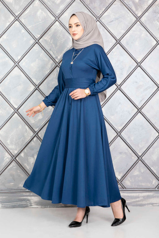 Robe hijab indigo à boutons et ceinture