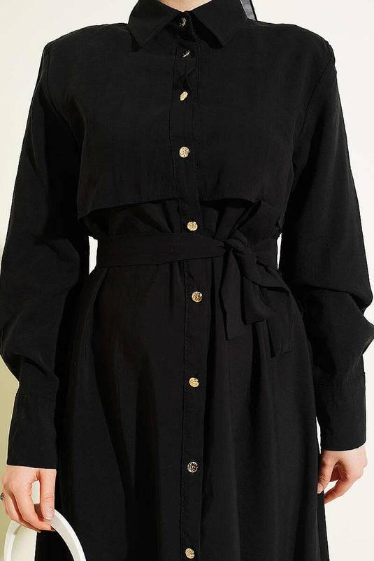 Robe ceinturée avec détails boutonnés intégralement noire
