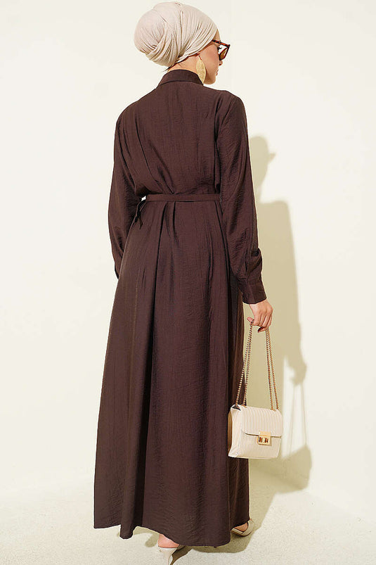 Button-Down Pleated Belted Dress In Warm Coffee