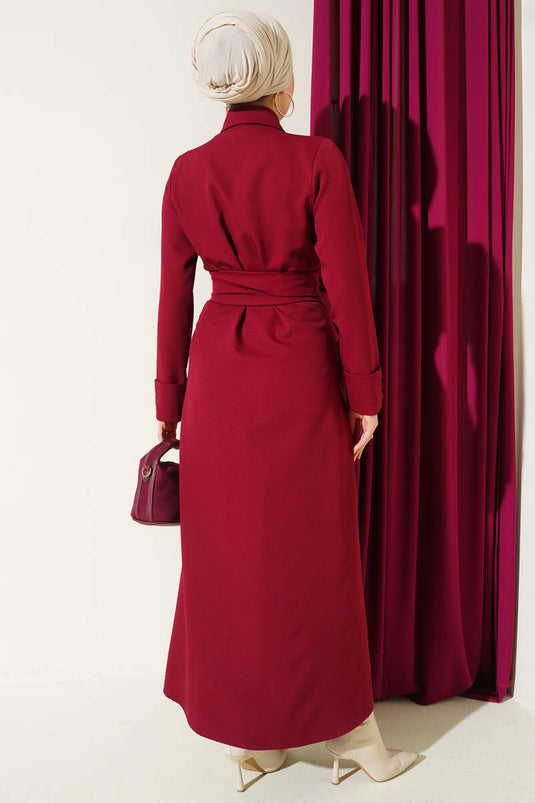 Boydan Knopfleiste Kleid mit Gürtel und Bleistiftrock in Bordeaux