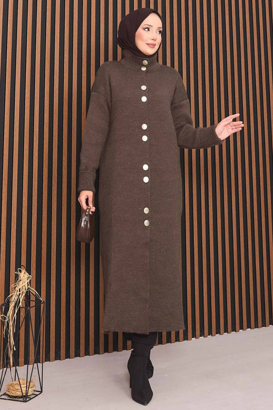 كارديجان تريكو للحجاب بني اللون مع أزرار ذهبية في كل مكان