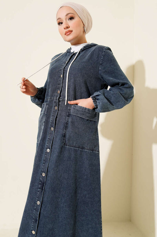 Robe longue en jean à capuche et boutons métalliques, bleue