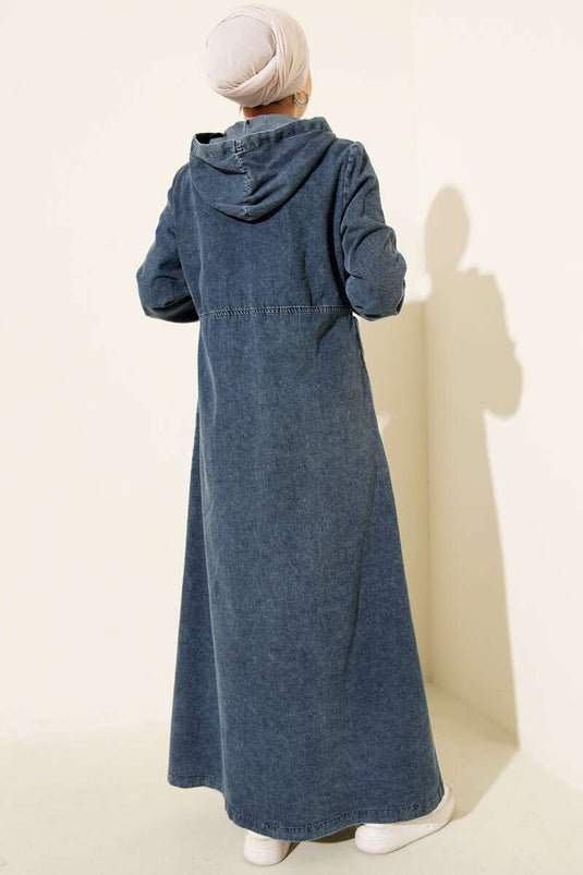 Robe longue en jean à capuche et boutons métalliques, bleue