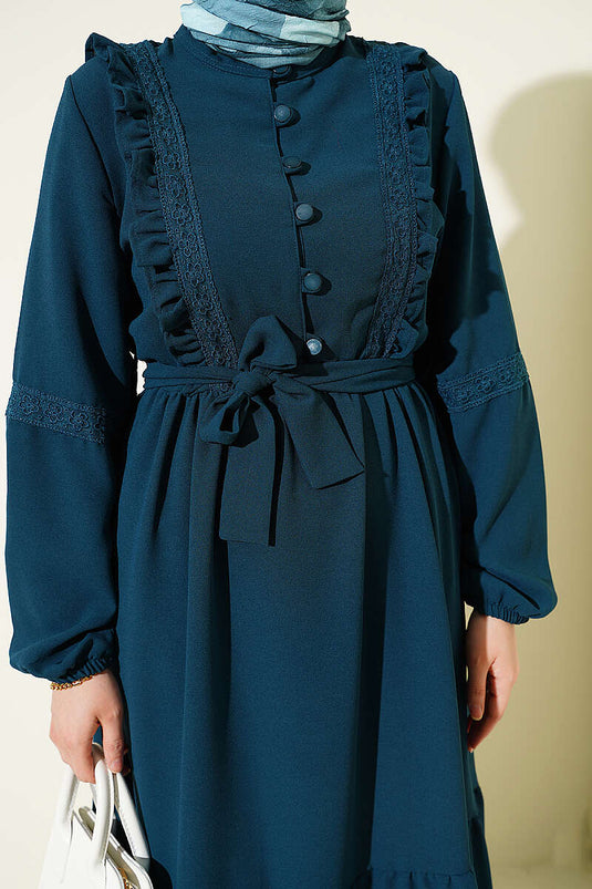 فستان بتفاصيل دانتيل وأزرار بريت باللون الأخضر البترولي