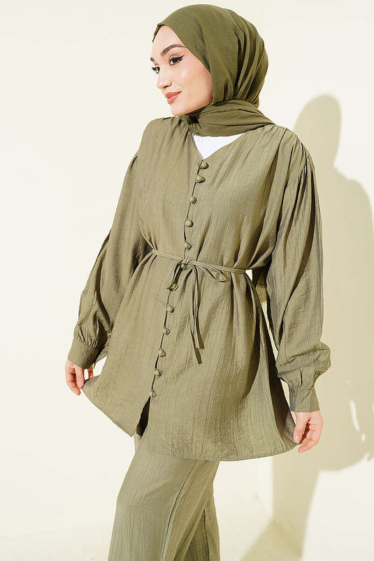 Ensemble double avec col en V boutonné Brit kaki