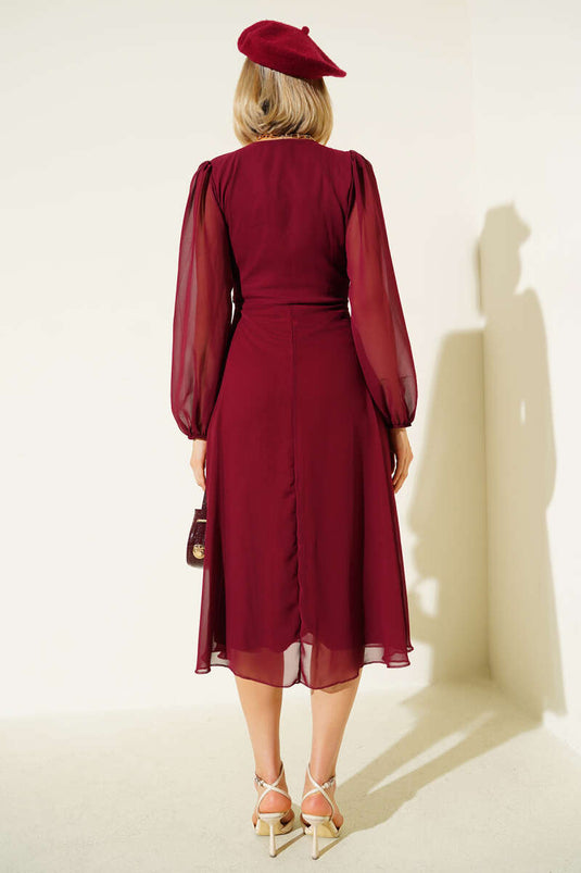 Bronş Detaylı V Yaka Elbise Bordo