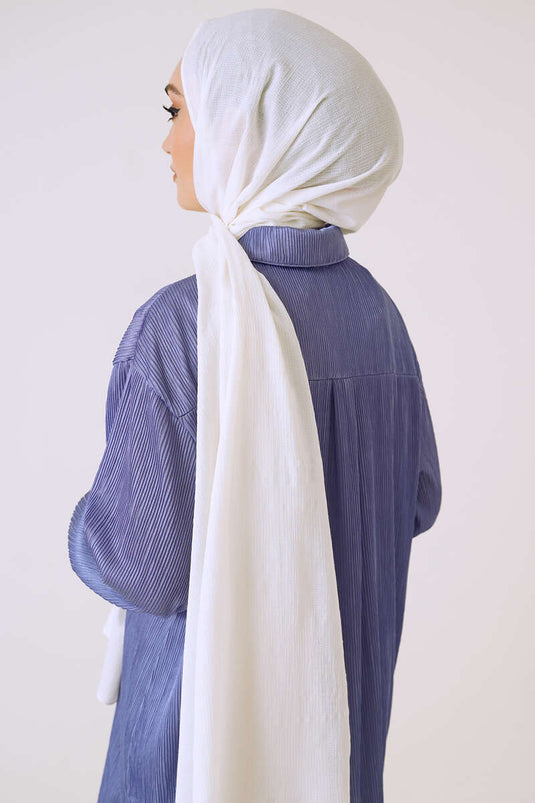 شال بابل ميو كاز باللون الأبيض