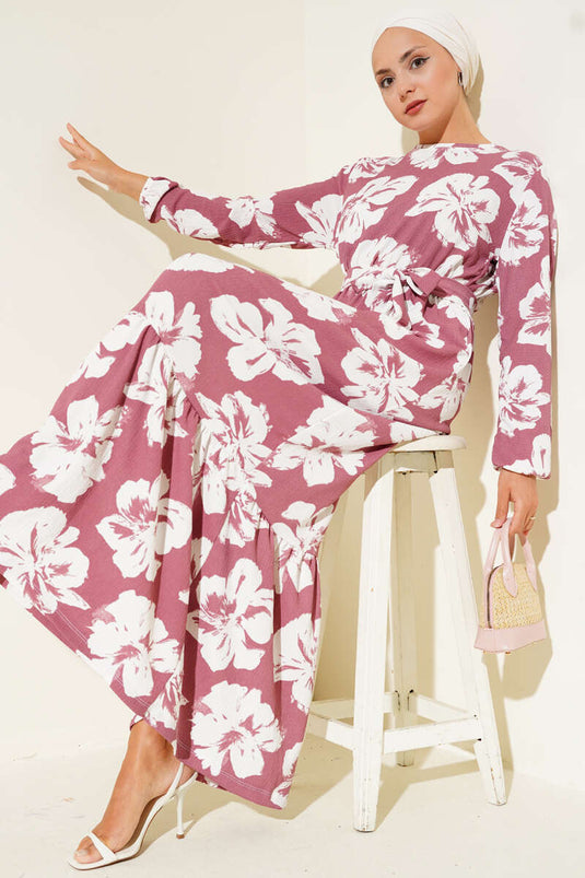 Robe ceinturée en crêpe fleuri rose poudré