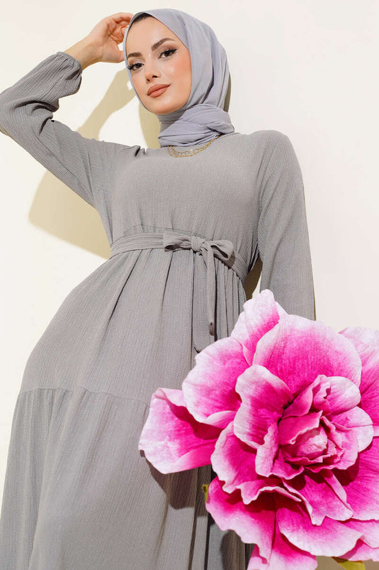 Robe grise à volants en crêpe