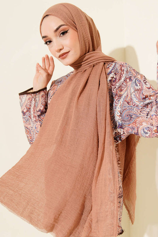 وشاح ناعم بورومجوك بلون البني المحمر