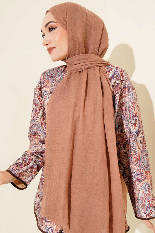 وشاح ناعم بورومجوك بلون البني المحمر