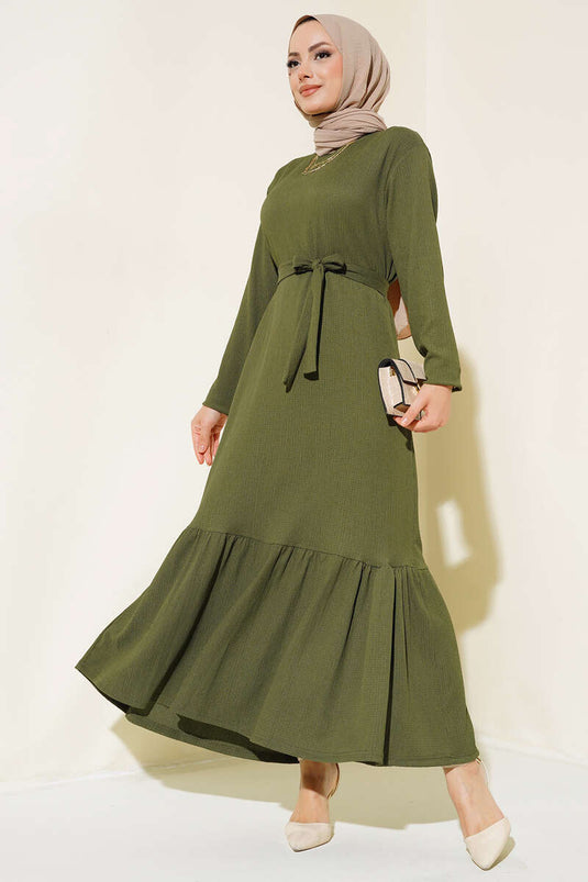 Robe plissée à volants avec ceinture kaki