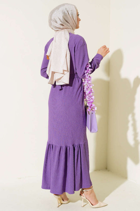 فستان متعدد الطبقات بحزام أرجواني