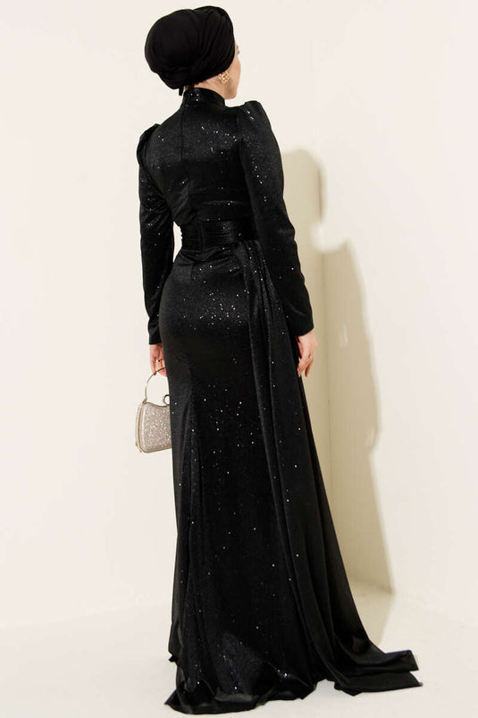 Robe de soirée noire à détails froncés et paillettes