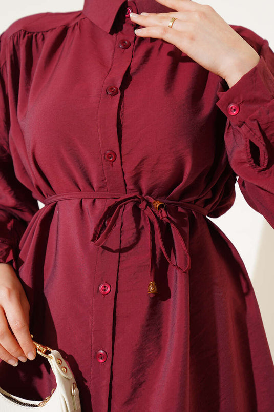 بدلة أساسية من قطعتين مع حزام برباط باللون الأحمر الداكن