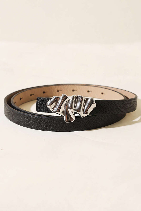 Ceinture noire à boucle métallique plissée argentée