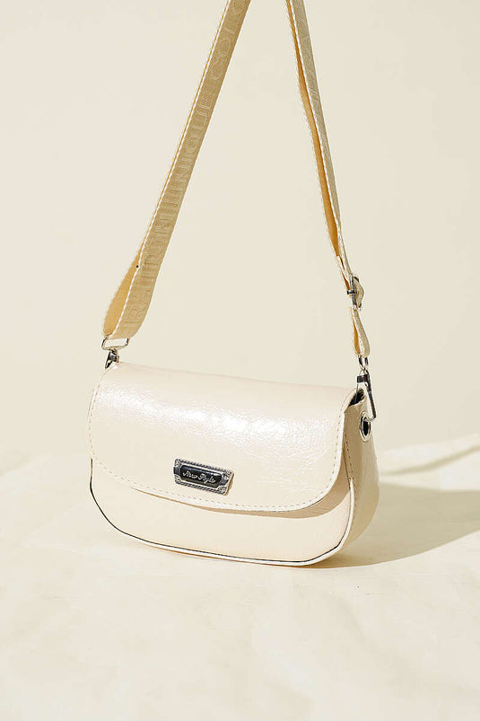 Sac en cuir verni à bandoulière croisée crème