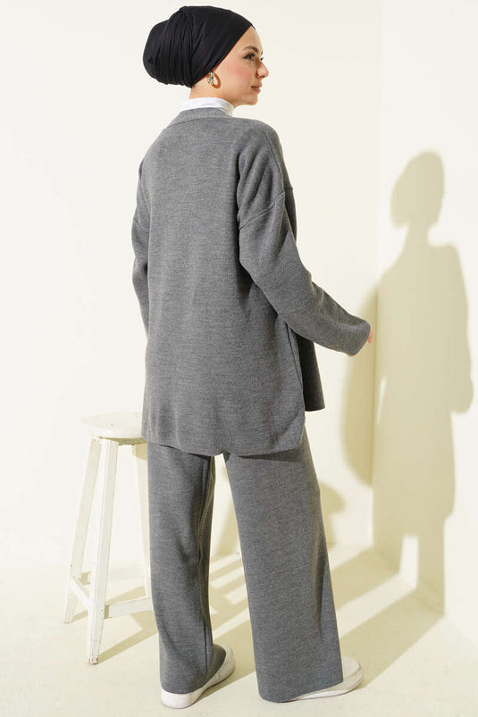 بدلة محبوكة متقاطعة باللون الدخاني