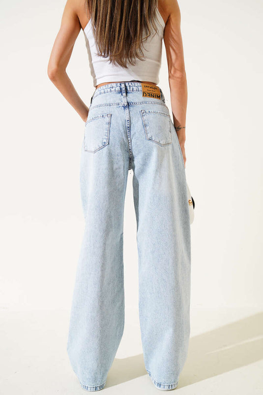 بنطال جينز بالازو مزدوج الصدر باللون الأزرق الجليدي